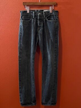 Rogue Territory Men’s Stanton Slim Straight 6 Pocket Button Fly Selvedge Jeans
